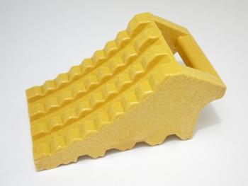 Track wheel chocks / pawl Haipura made (large) yellow × 20 piece set