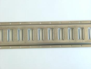 ステンレスラッシングレール L=3200mm(穴付) SUS304
